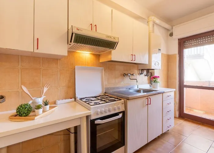 Bassa Marea Silvi Lägenhet *